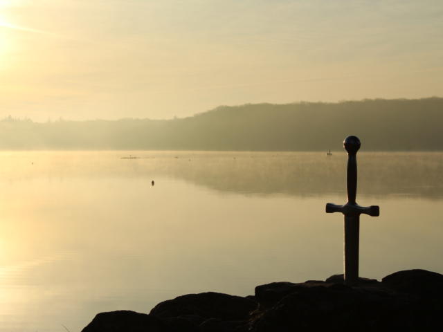 Epée Lac De Trémelin Broceliande en Bretagne