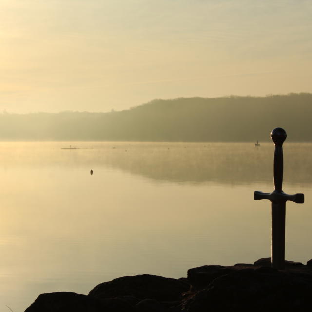 Epée Lac De Trémelin Broceliande en Bretagne