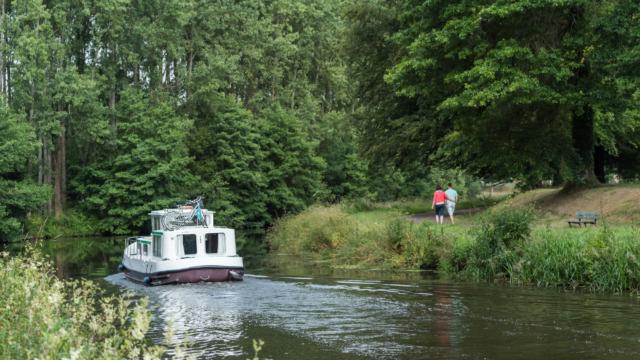 Navigation sur le Canal de Nantes à Brest