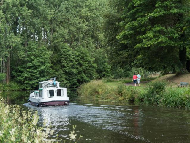 Navigation sur le Canal de Nantes à Brest