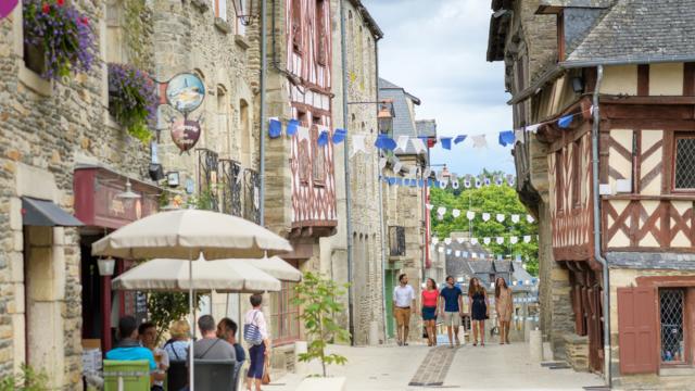 Rue des Trente à Josselin