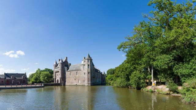 Schönstes Schloss von Brocéliande, Legende weiße Dame, grünes Schmuckkästchen, Concoret, Morbihan, Bretagne