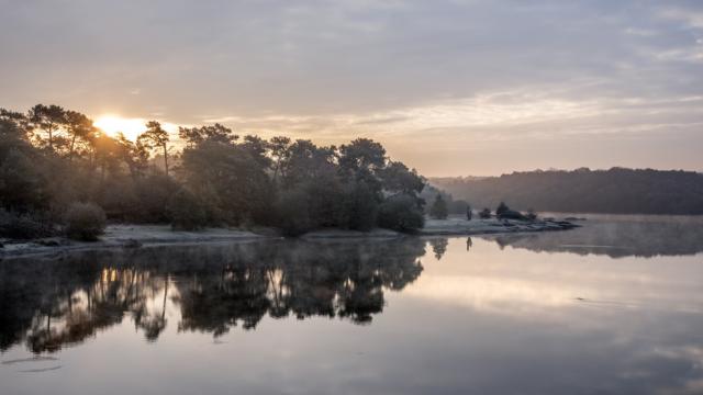 Lac de Viviane, château de Comper, Concoret. Bretagne