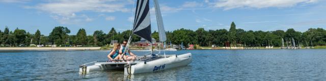 sport acquatici sul Lac au Duc, club di vela per trimarani