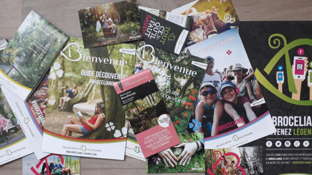 Brochures et carte destination Brocéliande