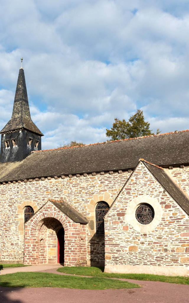 Chiesa del Graal, Tréhorenteuc,