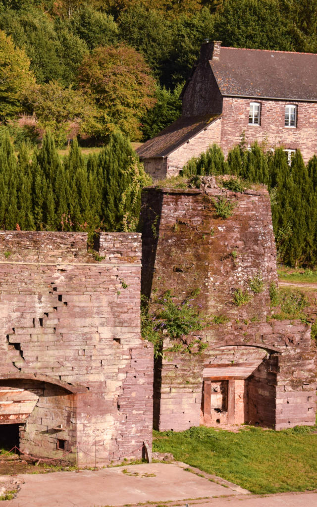 Hauts fourneaux forges de Paimpont.