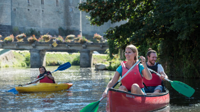 In canoa sul canale Nantes-Brest a Josselin