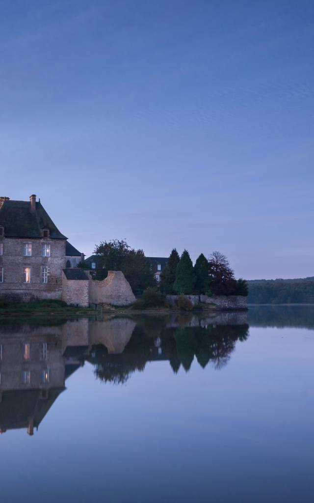 étang et abbaye de Paimpont