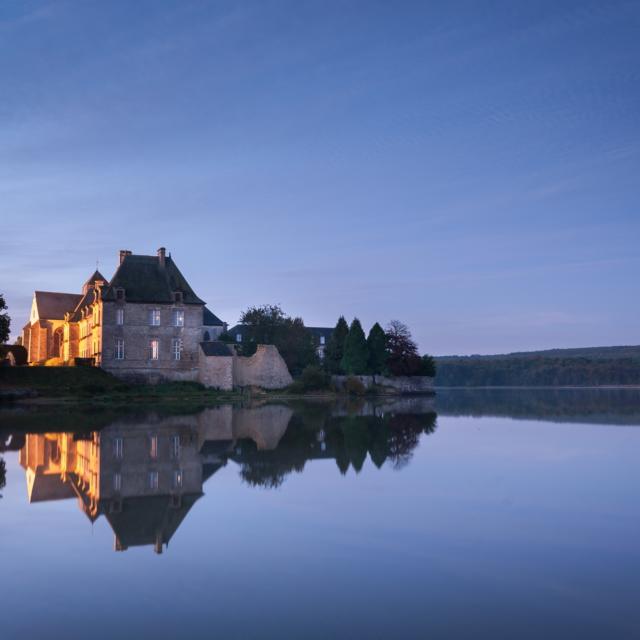 étang et abbaye de Paimpont