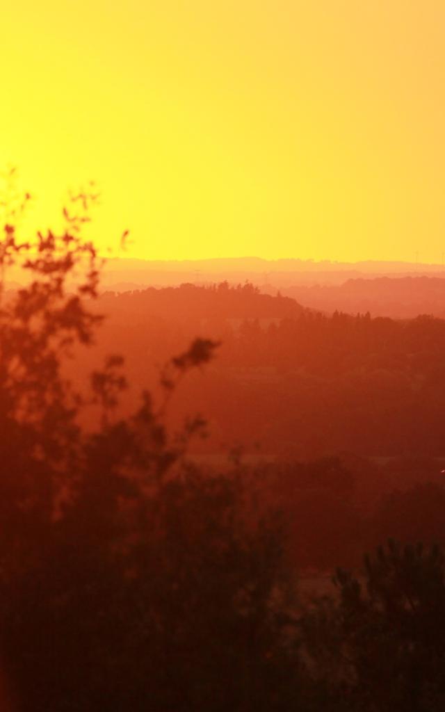 Coucher De Soleil Au Vallon De La Chambre Au Loup