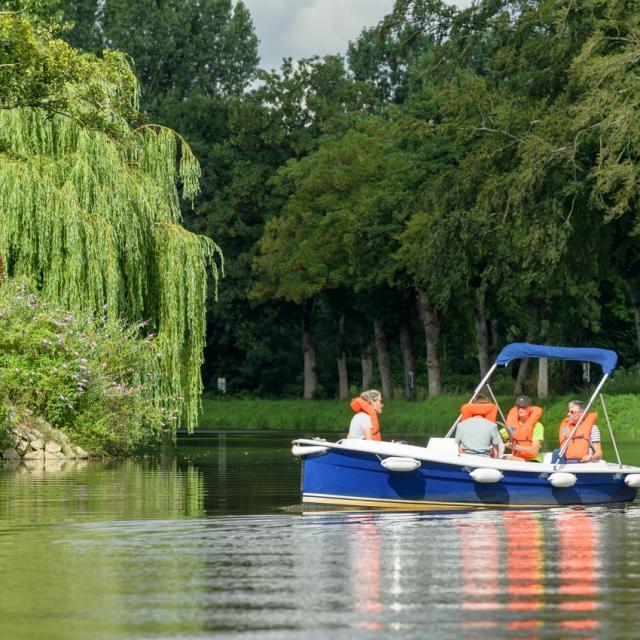 Bateau électrique Canal Josselin