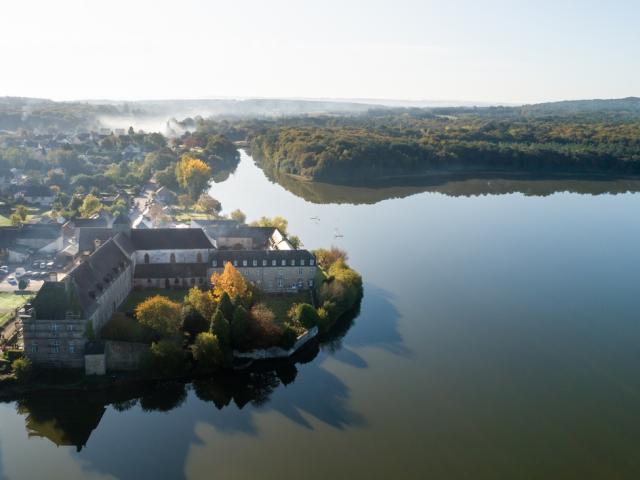 Abbazia di Paimpont vista da un drone