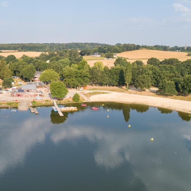 lac au Duc strand luchtfoto