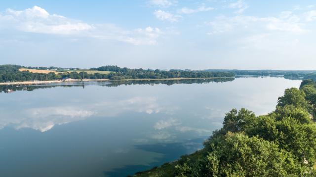 vista aérea del lac au duc